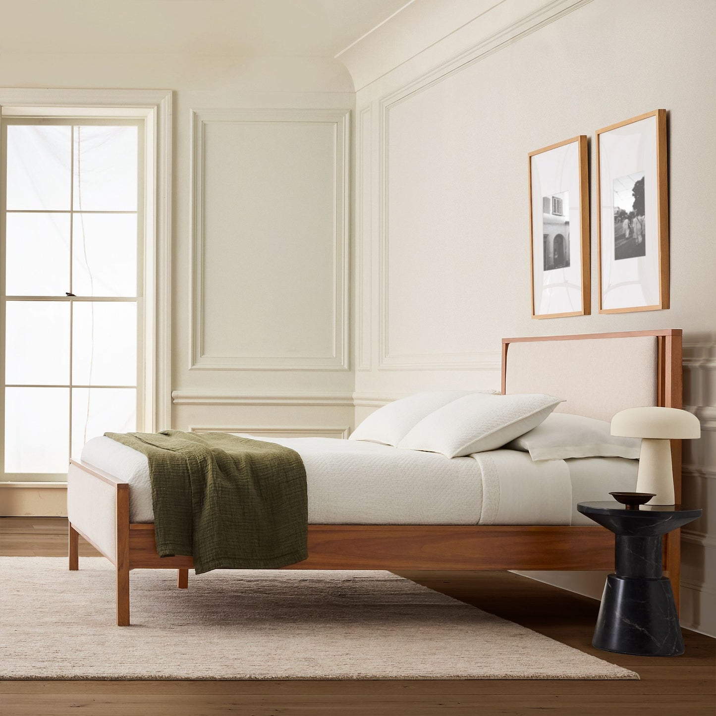 Loretta Bed